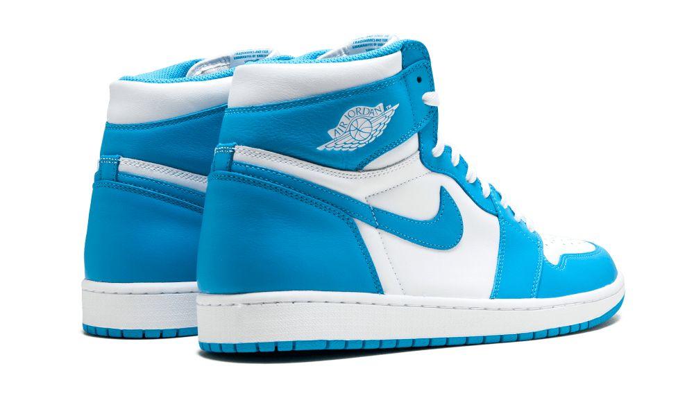 AIR JORDAN 1 RETRO "UNC" - Elegentina