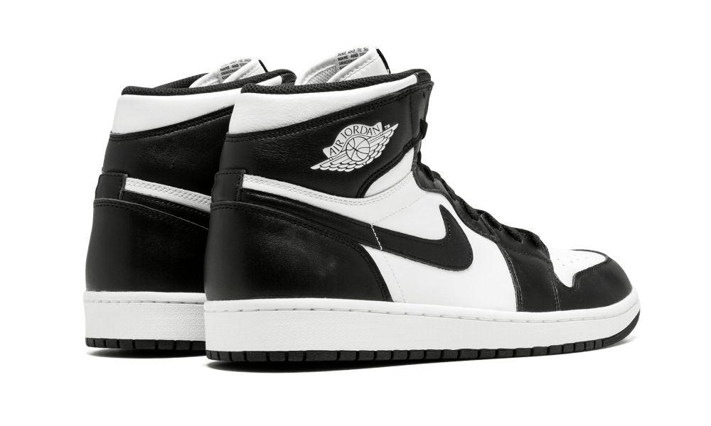 AIR JORDAN 1 RETRO HIGH OG "Black / White" - Elegentina