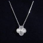 CLOVER 15MM DIAMOND LASER NECKLACE SILVER