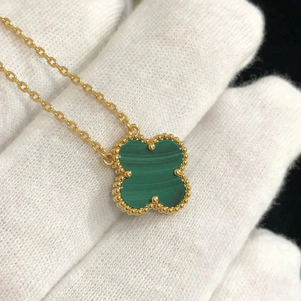 CLOVER 15MM MALACHITE SINGLE FLOWER NECKLACE