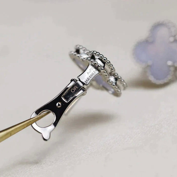 CLOVER MEDIUM 1 MOTIFS WHITE MOP EARRINGS SILVER