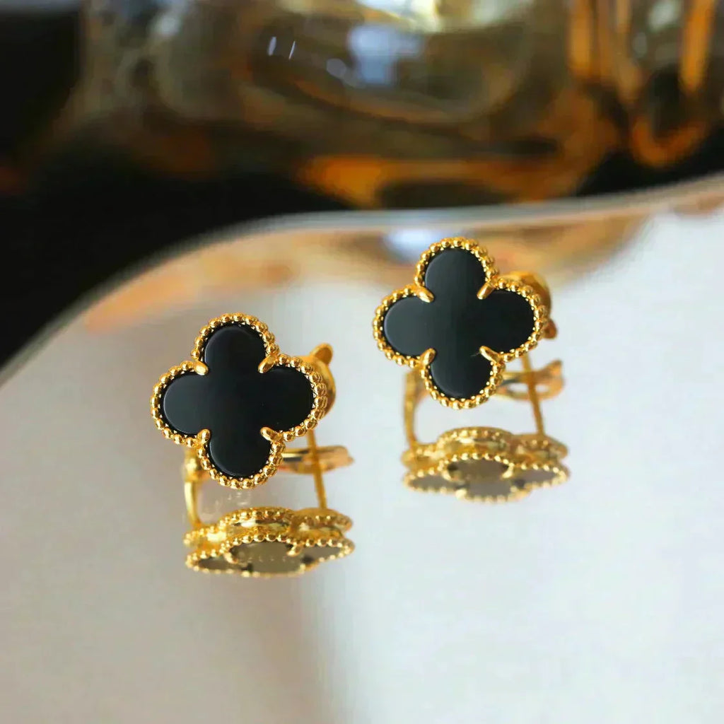 CLOVER MEDIUM 1 MOTIFS ONYX STUD EARRINGS