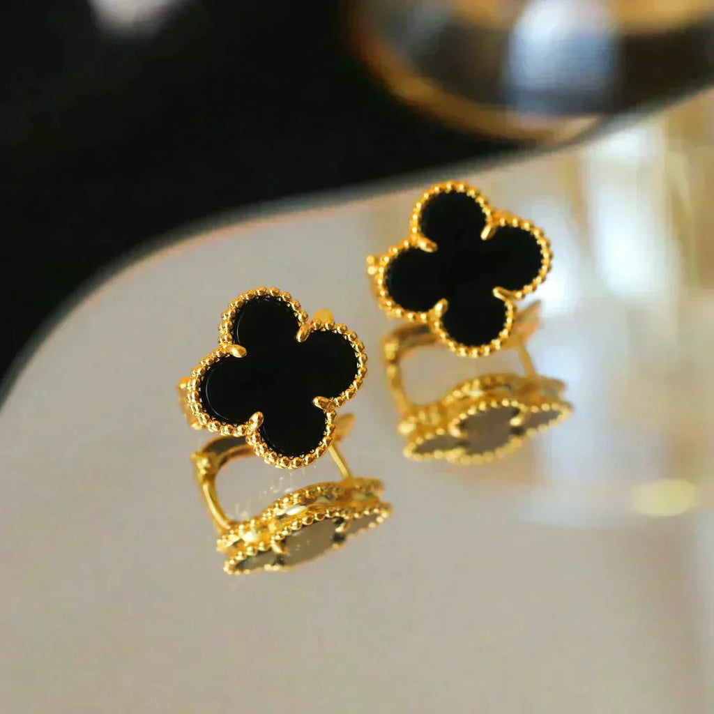 CLOVER MEDIUM 1 MOTIFS ONYX STUD EARRINGS