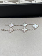 CLOVER SILVER MOP 5 MOTIF BRACELET