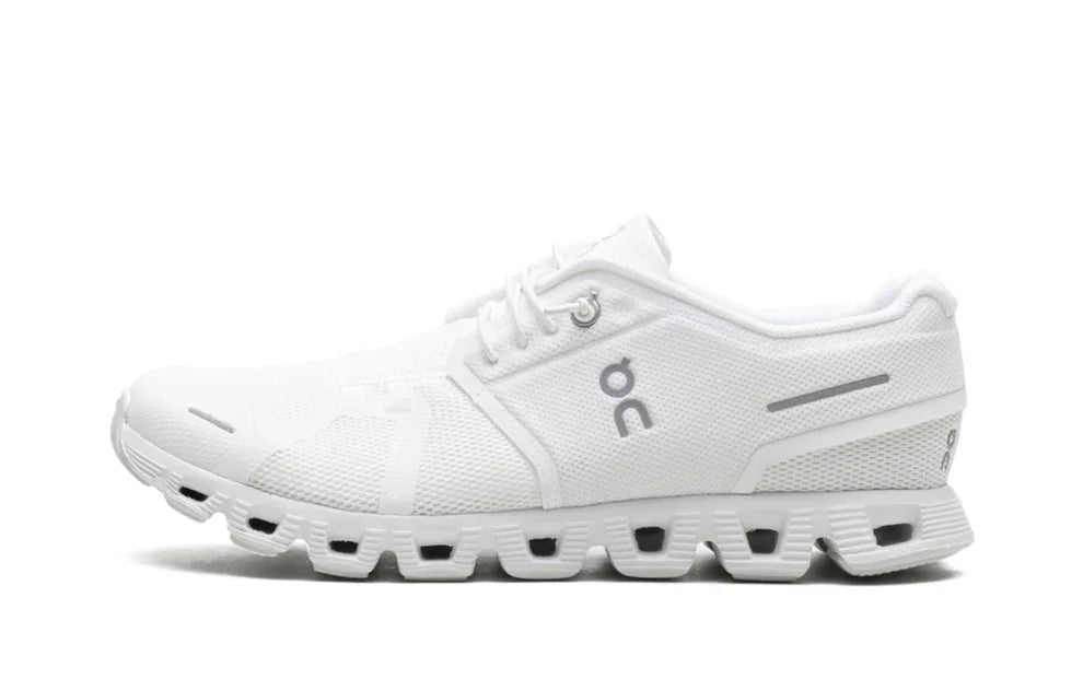 On Running Cloud 5 "All White" - Elegentina