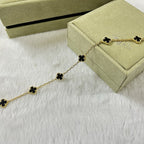 CLOVER 6 MOTIF ONYXS BRACELET