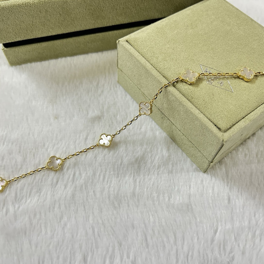 CLOVER 6 MOTIF WHITE MOP BRACELET