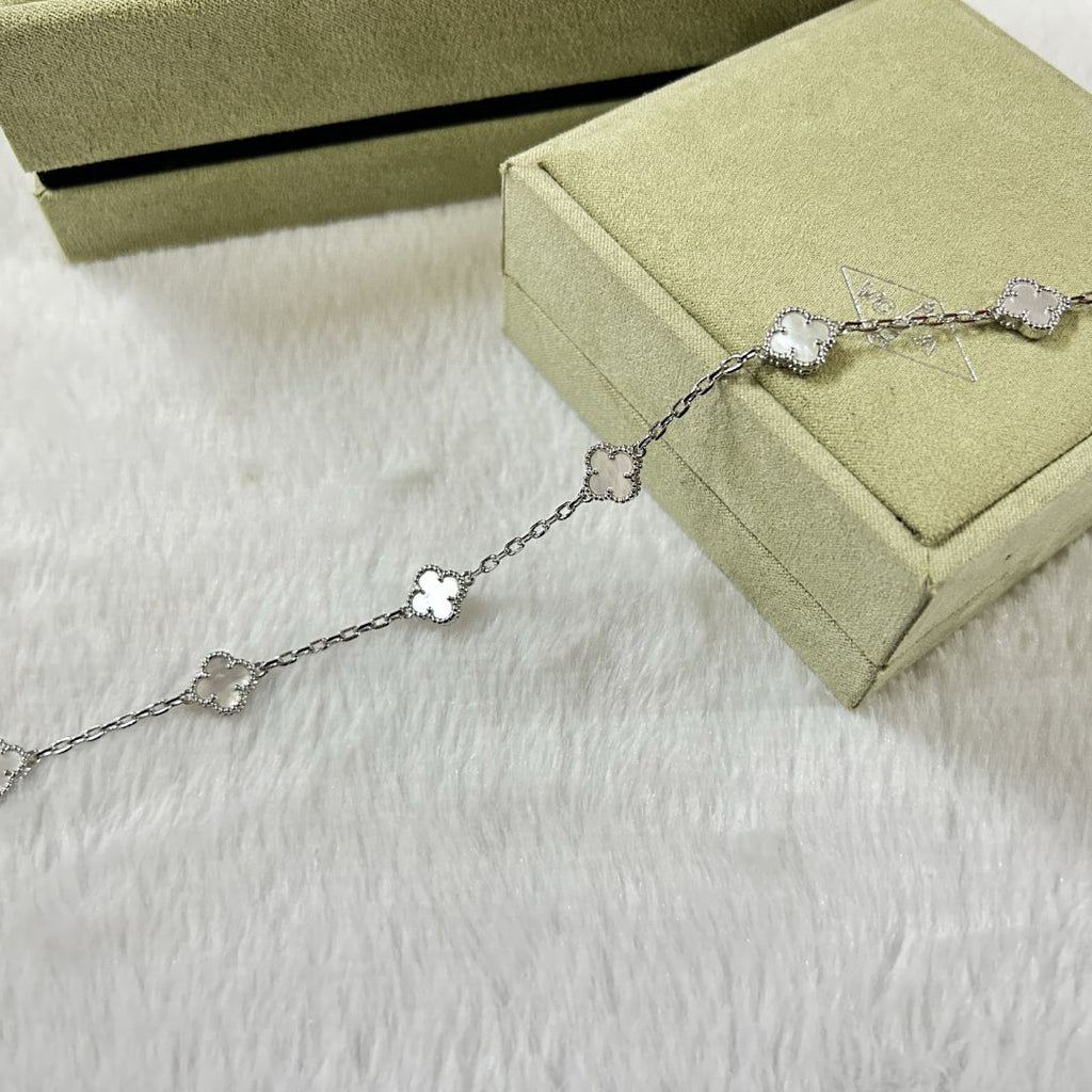 CLOVER 6 MOTIF WHITE MOP BRACELET