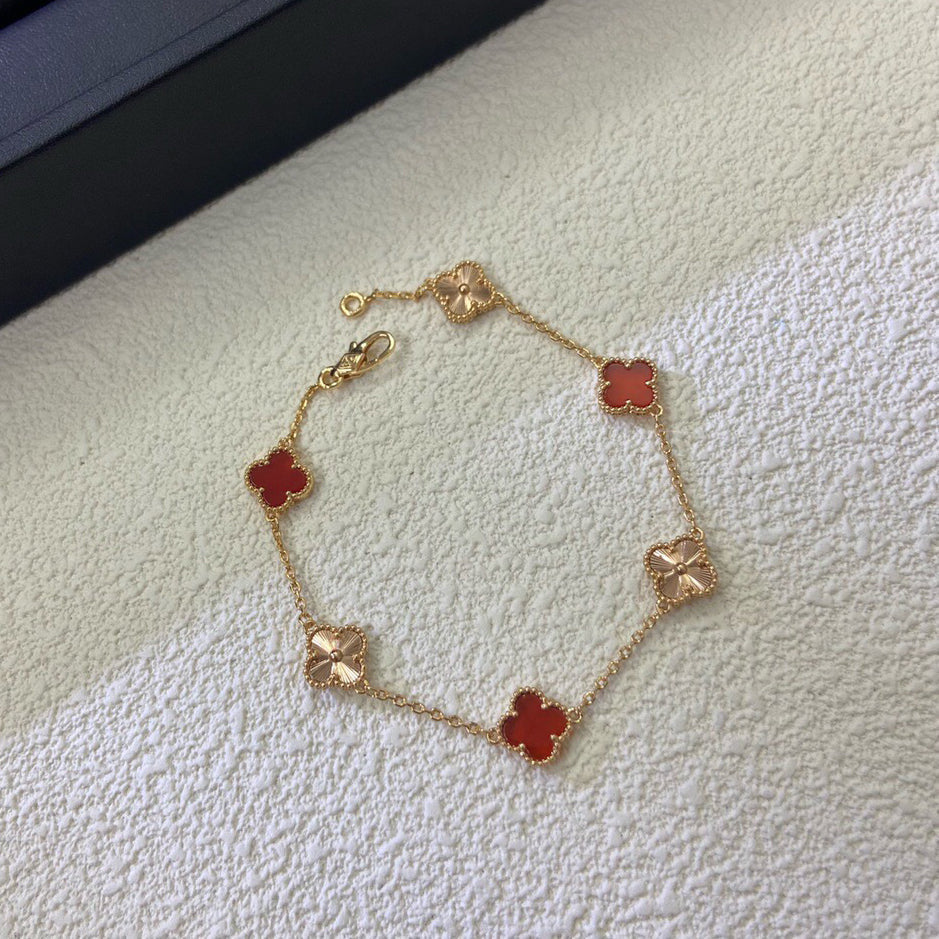 CLOVER 6 MOTIF RED AGATE LASER BRACELET
