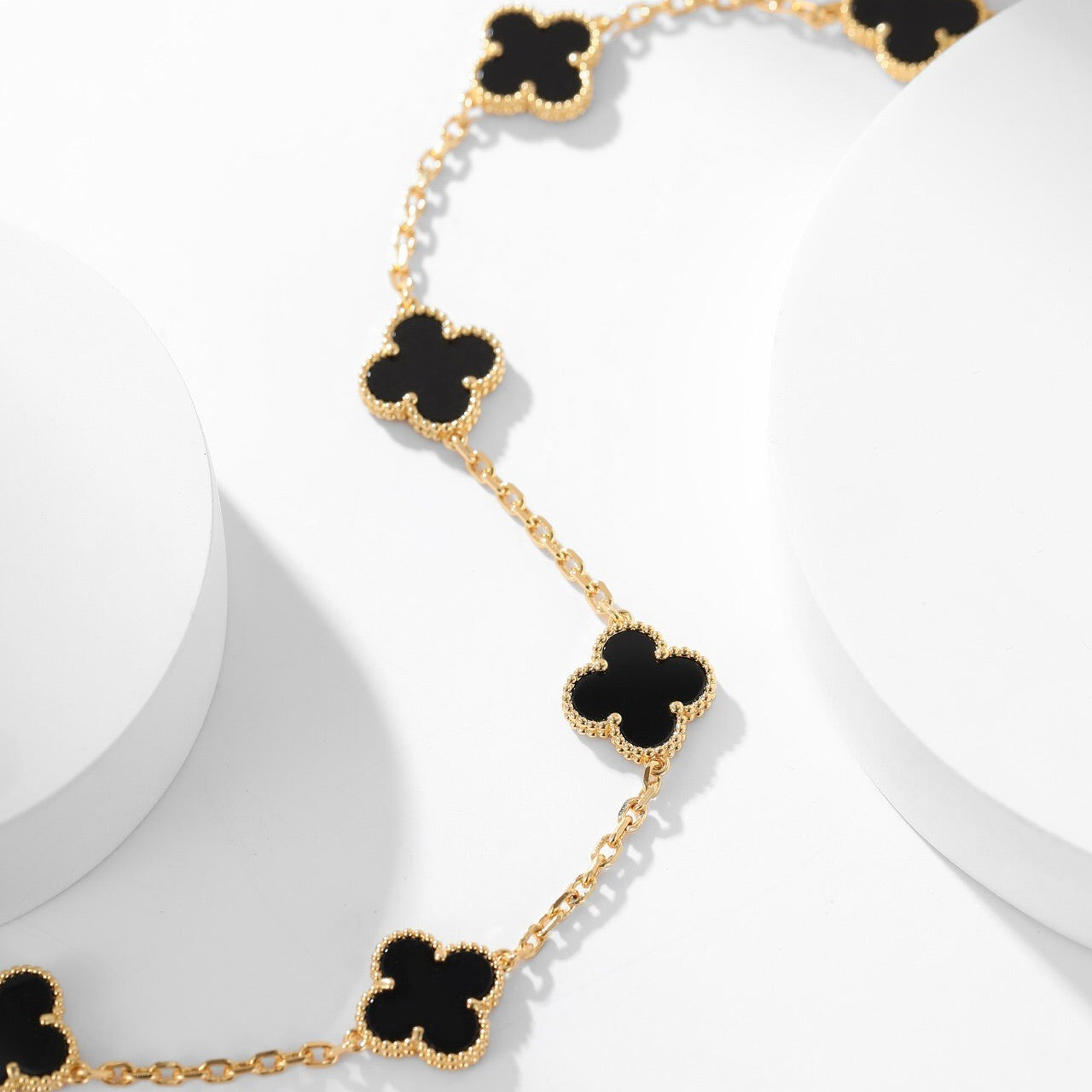 CLOVERS THE 10-MOTIFS ONYX NECKLACE