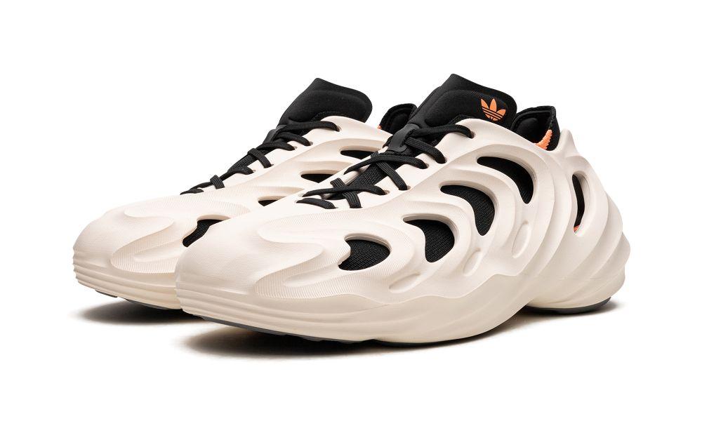 L’adidas adiFOM Q "Wonder White Black"