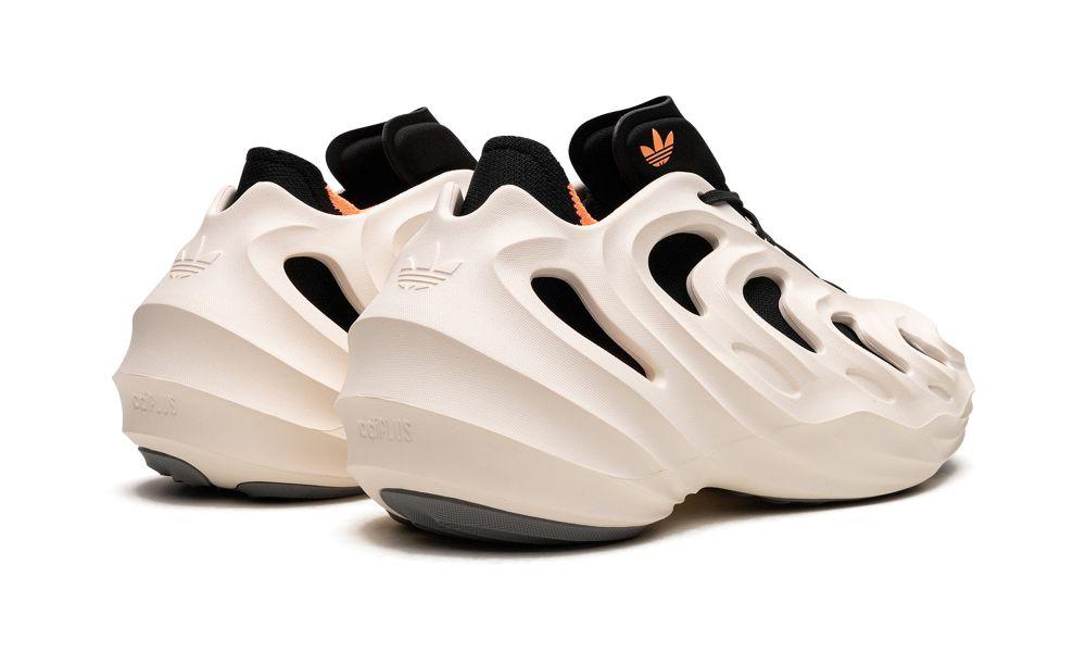 L’adidas adiFOM Q "Wonder White Black"