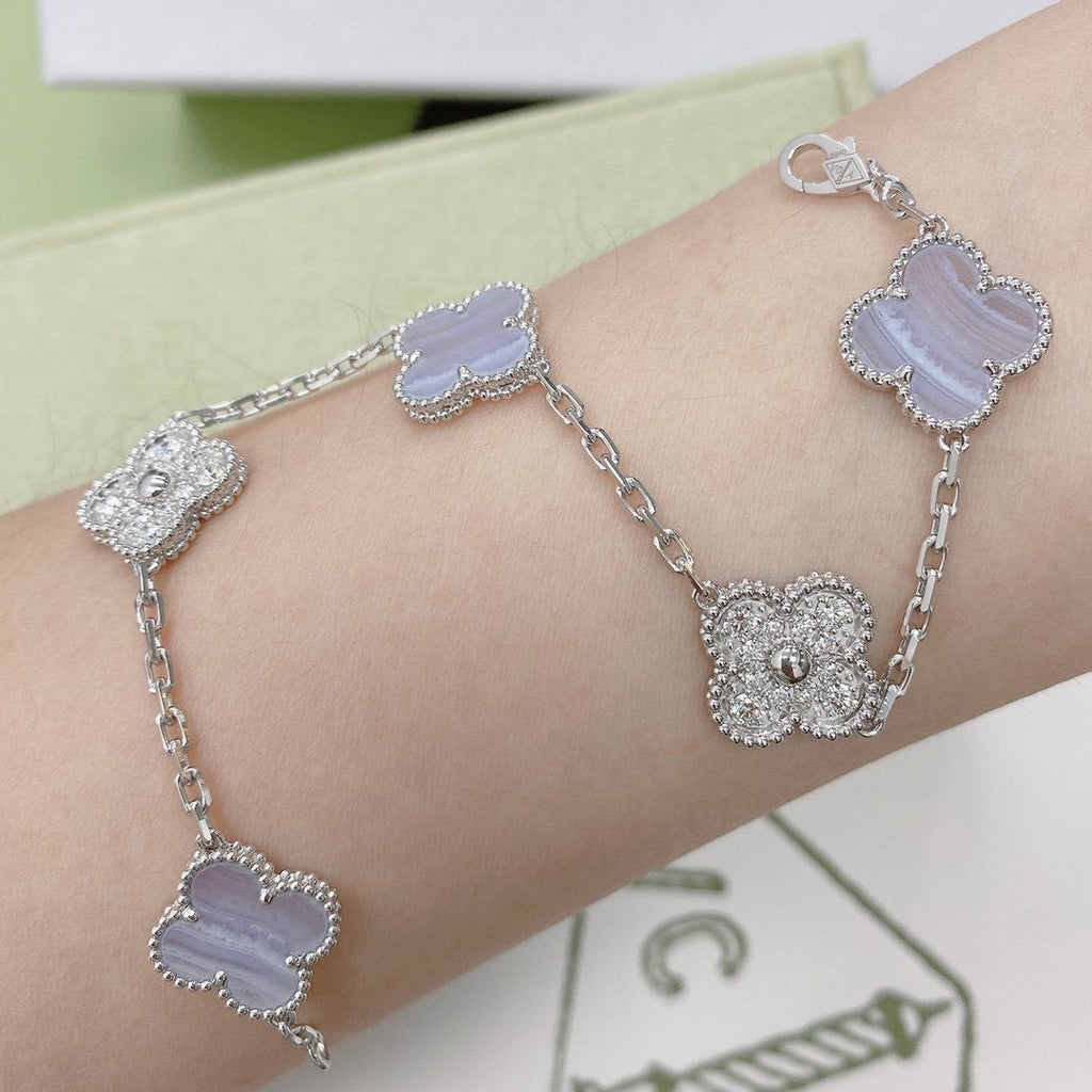 CLOVER 5 MOTIF DIAMOND PURPLE CHALCEDONY BRACELET SILVER