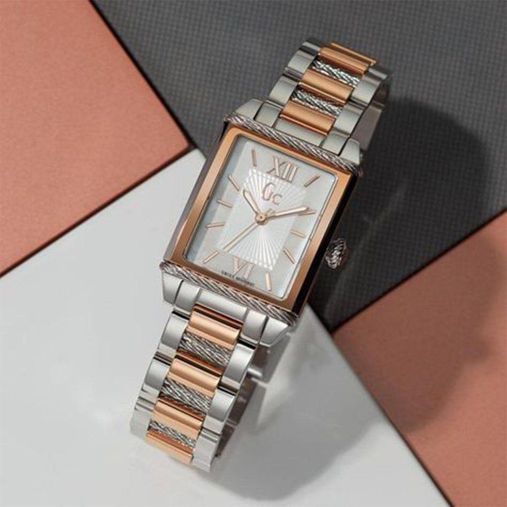 Montre Guess - Y32002L1