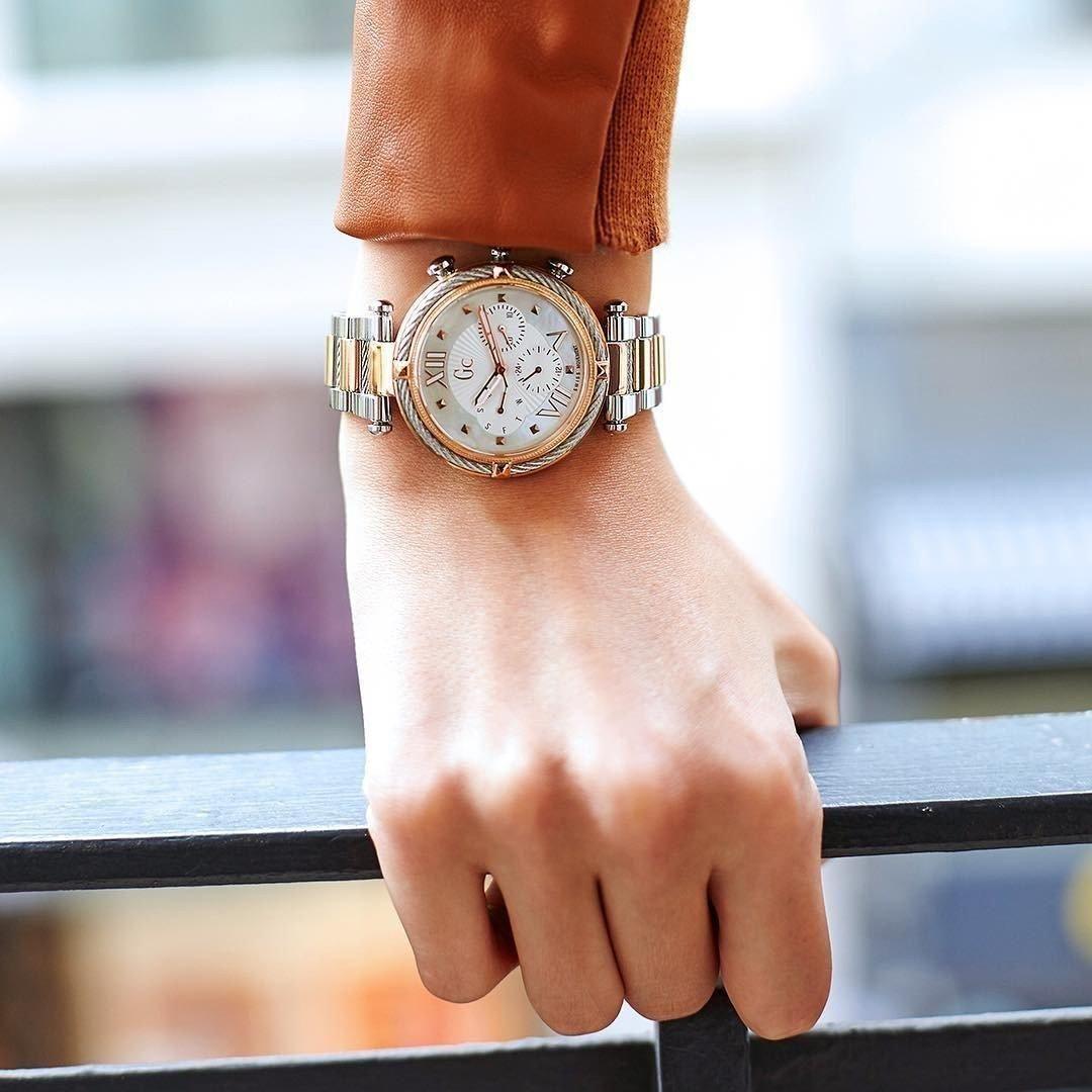 Montre Guess - Y16002L1