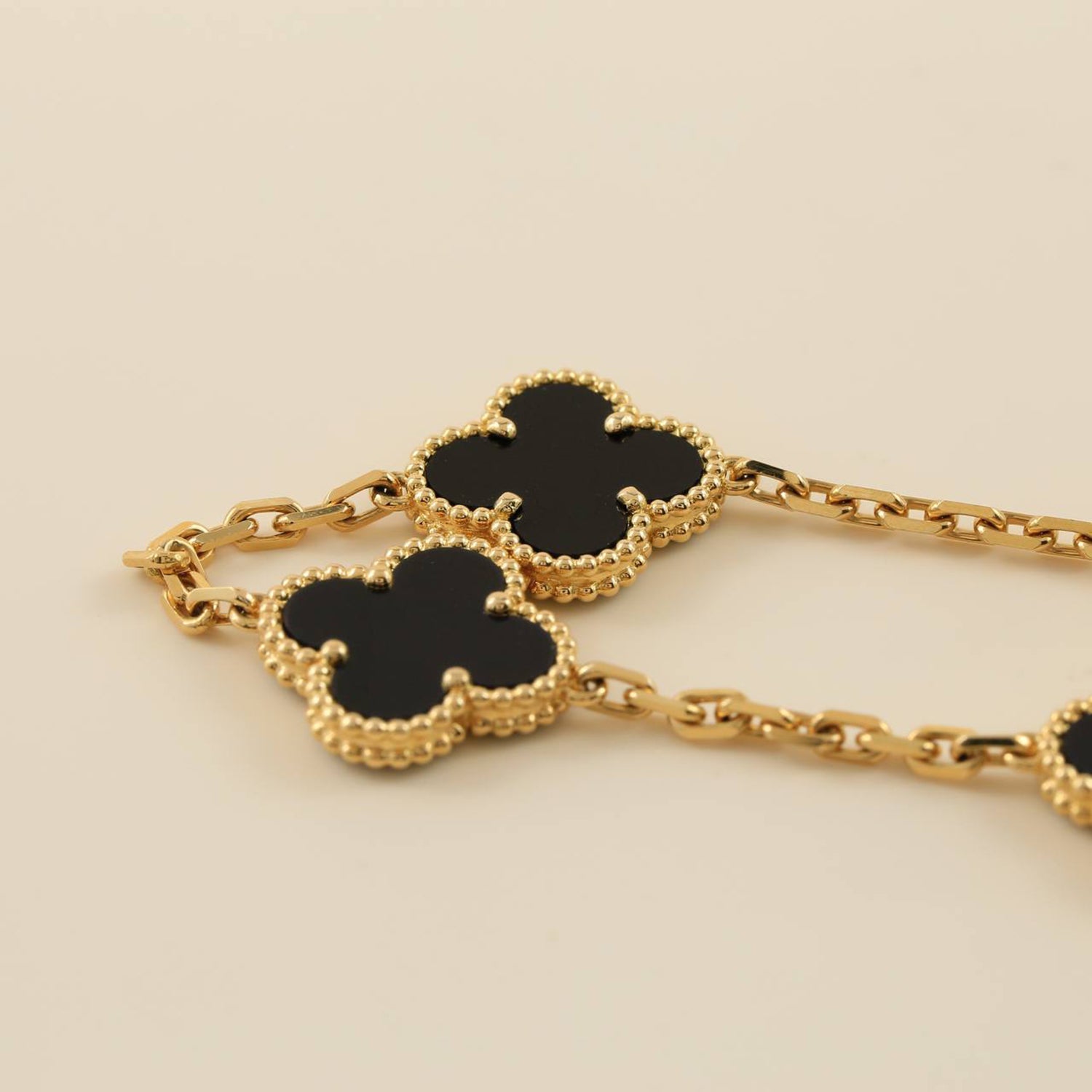 CLOVER 5 MOTIFS BLACK ONYX BRACELET