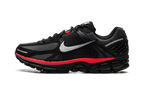 Zoom Vomero 5 "Black Metallic University Red"