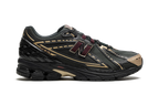 New Balance 1906R "Kith- Black"