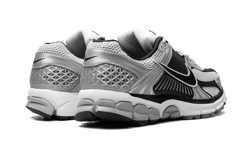 Zoom Vomero 5 "Metallic Silver Black"