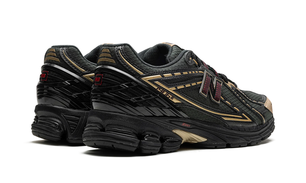 New Balance 1906R "Kith- Black"