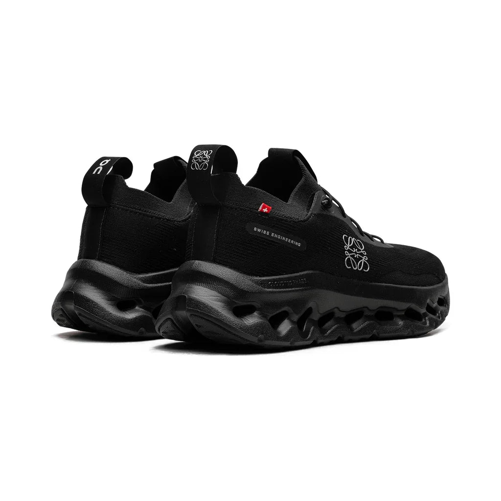 On Running Cloudtilt "Loewe All Black" - Elegentina