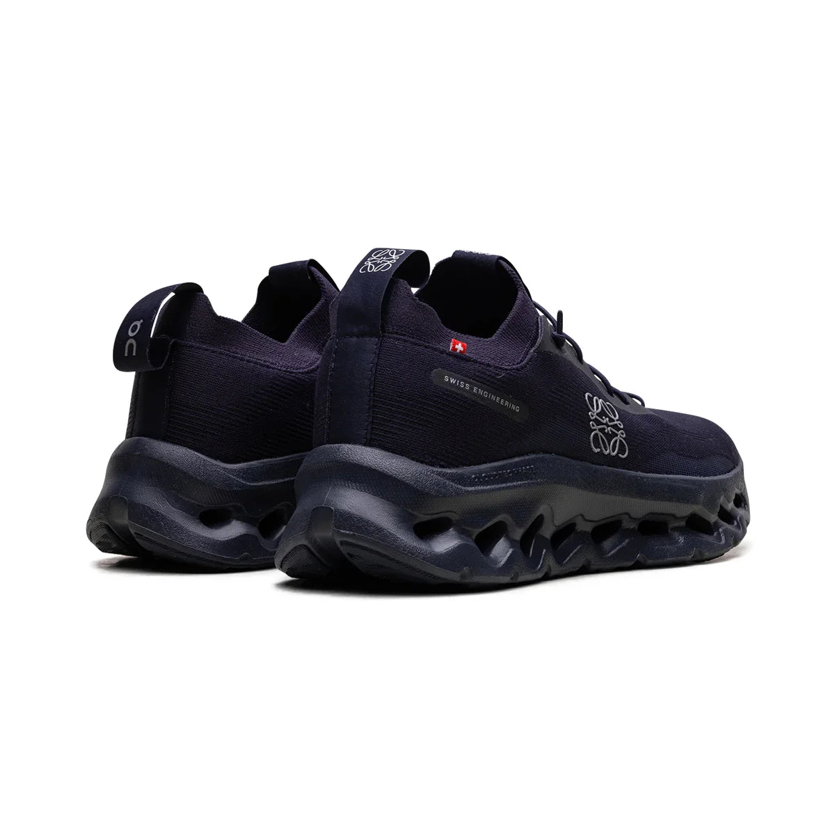 On Running Cloudtilt "Loewe All Navy" - Elegentina