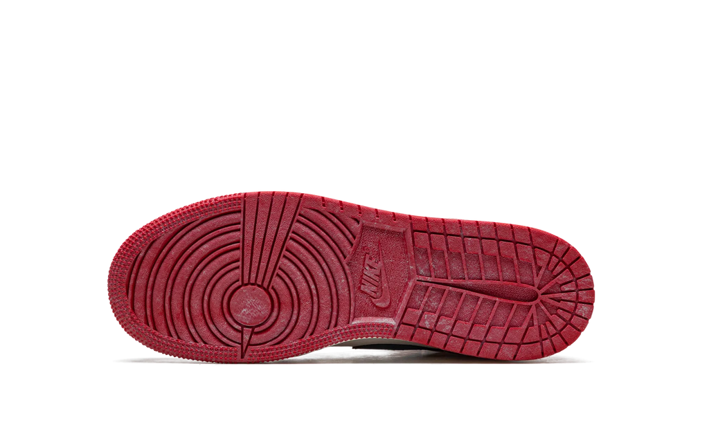 Air Jordan 1 Retro High OG GS
"Chicago Lost and Found" - Elegentina