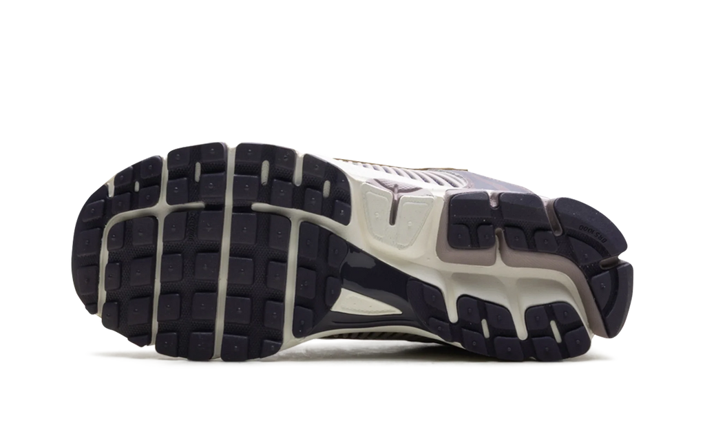 Zoom Vomero 5 "Platinum Violet"